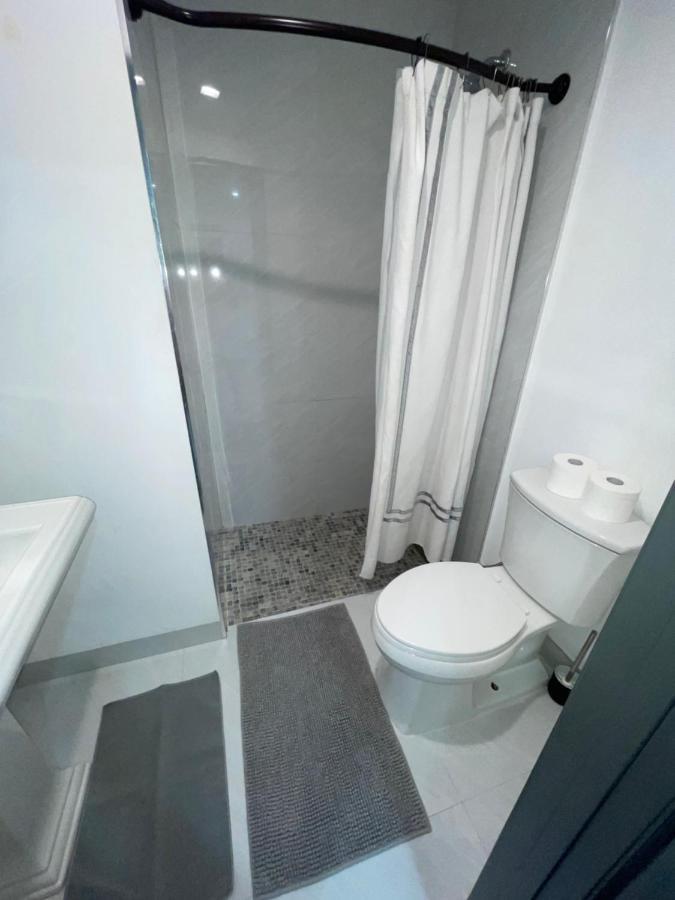 Room & Private Bathroom Boca Raton Eksteriør bilde